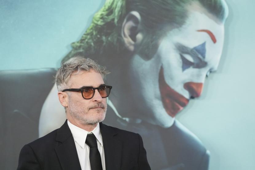 Joaquin Phoenix di premier Joker: Folie a Deux, Senin (3-92024), di TCL Chinese Theatre Los Angeles. 