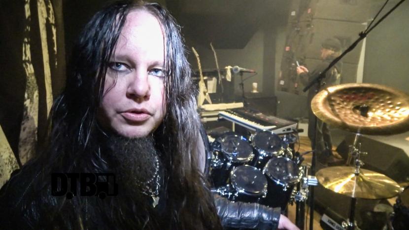 Mantan drummer Slipknot, Joey Jordison, dilaporkan meninggal dunia, Rabu (28/7).