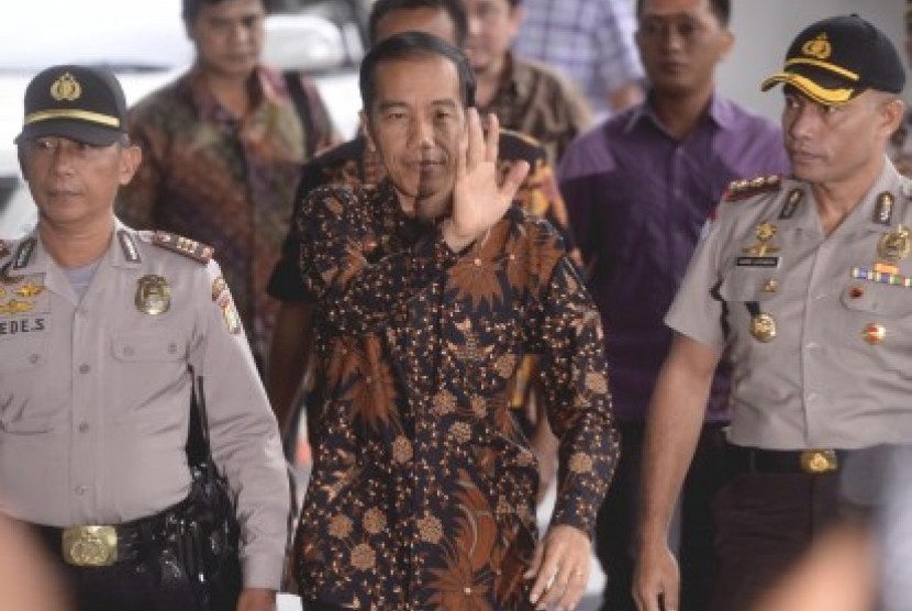  Joko Widodo tiba di Gedung Komisi Pemberantasan Korupsi, Jakarta Selatan, Kamis (26/6). 