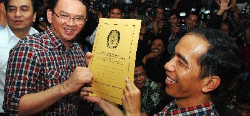 Jokowi-Ahok ketika mendaftar di KPUD DKI