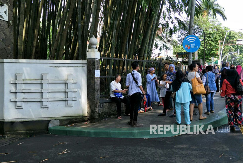 Jokowi jamu Obama, Kebun Raya Bogor ditutup untuk umum, Bogor, Jumat (30/6). 