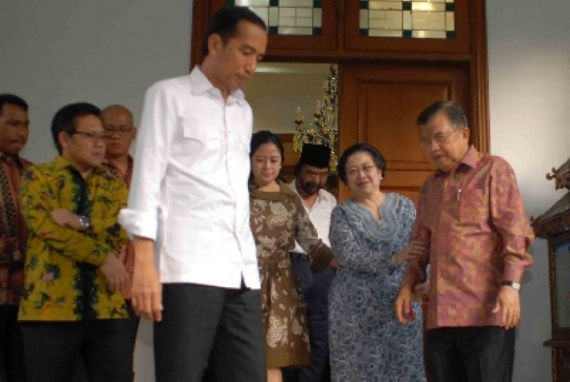 Jokowi-JK didampingi Ketua Umum PDIP, Megawati Soekarnoputri.