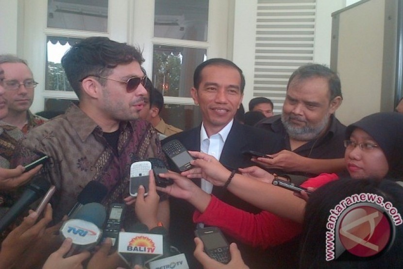 Jokowi saat bertemu Arkarna