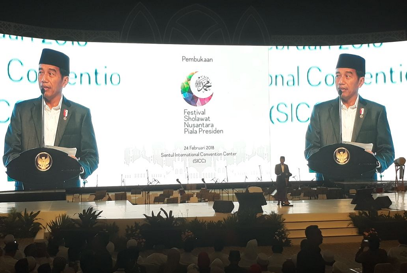 Presiden Joko Widodo membuka Festival Sholawat Nusantara