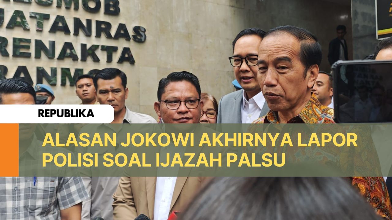  Jokowi usai membuat laporan ke SPKT Polda Metro Jaya pada Rabu (30/4/2025), 