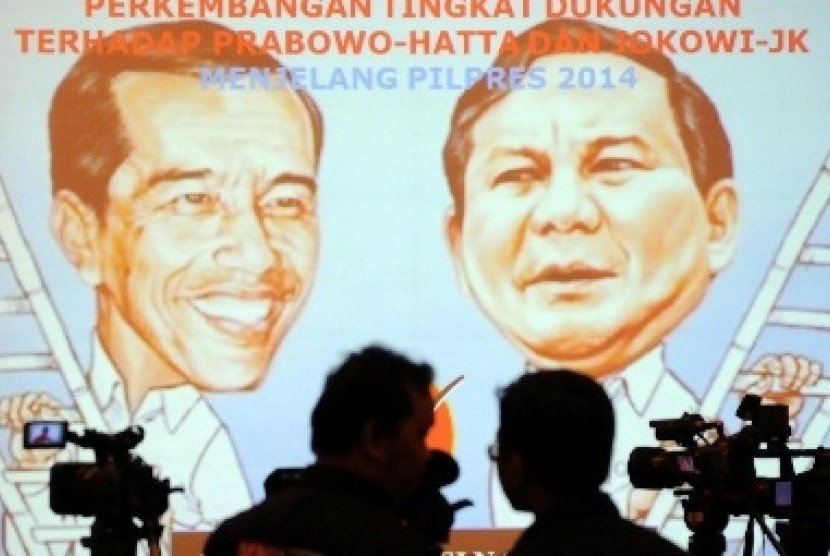 The picture shows both presidential candidates, Joko Widodo (left ) and Prabowo. (illustration)