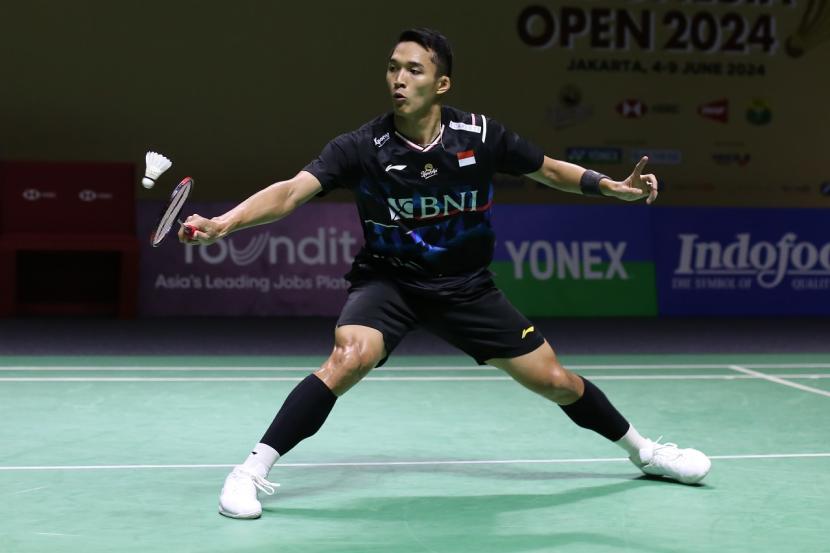 Jonatan Christie (Jojo) harus mengakui keunggulan Anders Antonsen dalam partai final di China Masters 2024. Jojo keluar sebagai runner up.