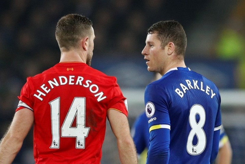 Jordan Henderson (kiri) dan Ross Barkley