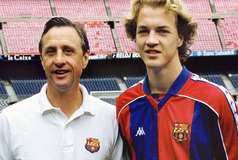 Jordi Cruyff bersama ayahnya, Johan Cruyff