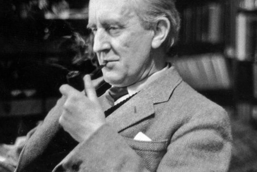 JRR Tolkien, penulis Inggris yang menelurkan karya besar buku Lord of the Rings itu tinggal di Oxford semasa hidupnya.
