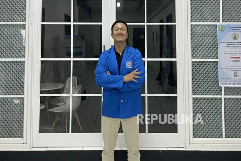 Juandri Arsyadil Afkar, mahasiswa semester 4 Program Studi (Prodi) Akuntansi Universitas Bina Sarana Informatika (UBSI) kampus Karawang sekaligus Operator CBU di PT Honda Prospect Motor.