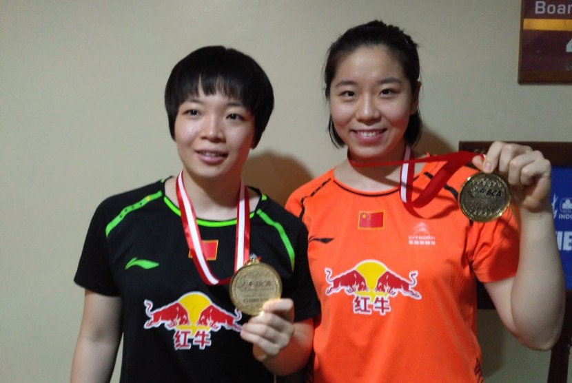 Juara ganda putri asal Cina, Chen Qingchen/Jia Yifan menjadi juara di turnamen BCA Indonesia Open Super Series Premier 2017, Ahad (18/6).