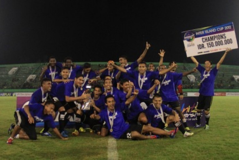 Juara Inter island Cup 2012, Sriwijaya FC.