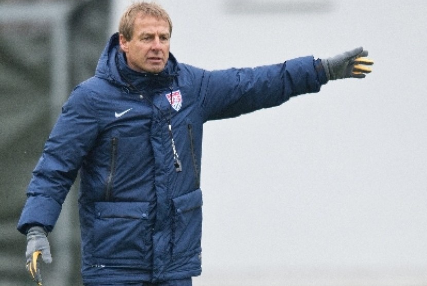 Juergen Klinsmann didepak dari klub Hertha Berlin.