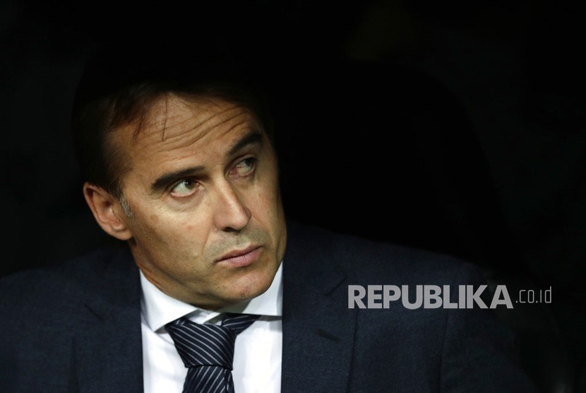  Pelatih Sevilla Julen Lopetegui