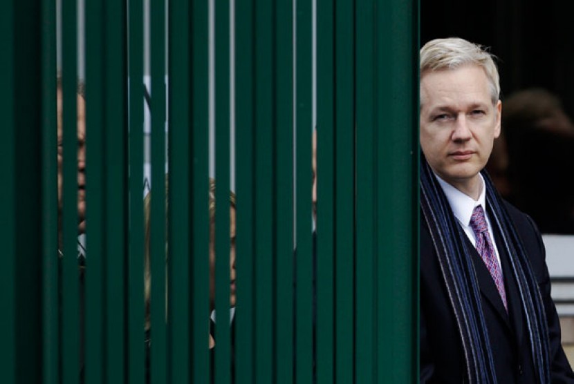 Julian Assange dituduh berkonspirasi dengan peretas untuk mengambil rahasia pemerintah. Ilustrasi.