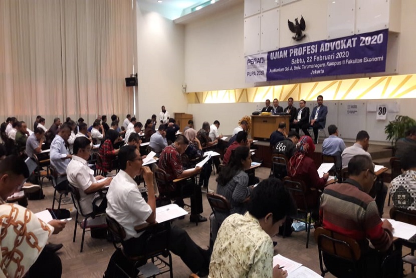 Jumlah pendaftar peserta Ujian Profesi Advokat (UPA) di seluruh wilayah Indonesia tahun 2020 mencapai 4.844 orang. UPA digelar oleh Perhimpunan Advokat Indonesia (Peradi), Sabtu (22/2).