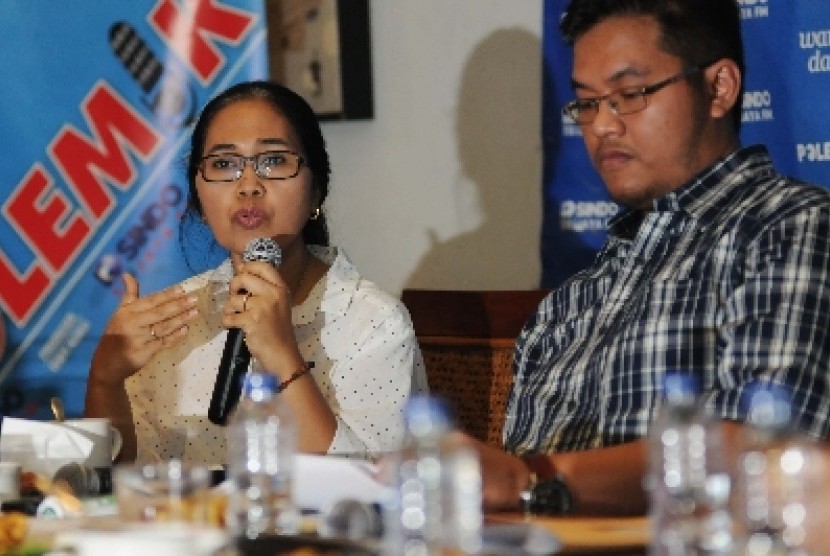 Juru bicara PDI Perjuangan, Eva Kusuma Sundari (kiri).