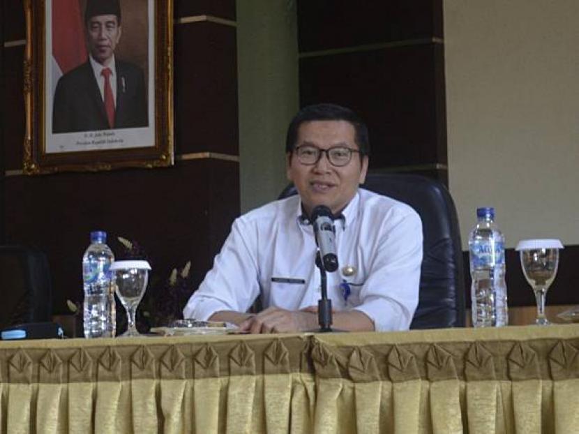 Kepala Dinkes Kota Malang, Husnul Muarif mengatakan, pemahaman tentang hepatitis akut terutama ditunjukkan kepada semua fasilitas kesehatan (faskes). Hal yang dimaksud seperti rumah sakit (RS), Puskesmas, klinik dan organisasi profesi.
