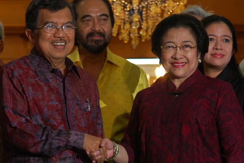 Jusuf Kalla dan Megawati Soekarno Putri, dinilai pasanan ideal untuk maju pada Pilpres 2014.