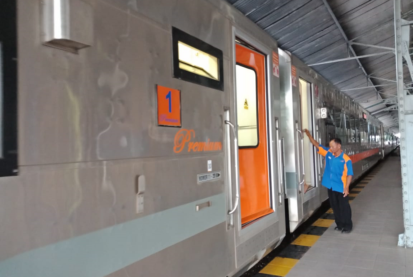 KA Mutiara Selatan Ganti Rangkaian dengan Gerbong Baru