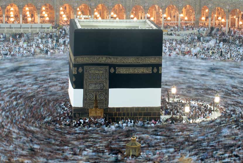  Kabah di Masjidil Haram Makkah, Arab Saudi.  (Hassan Ammar/AP)