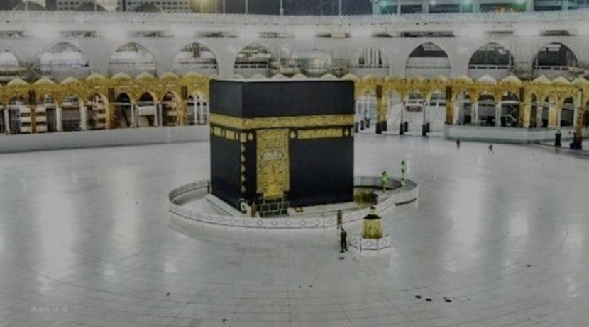 Arab Saudi Pertimbangkan Batasi Jamaah Haji Saat Pandemi . Foto: Kabah di Masjidil Haram 