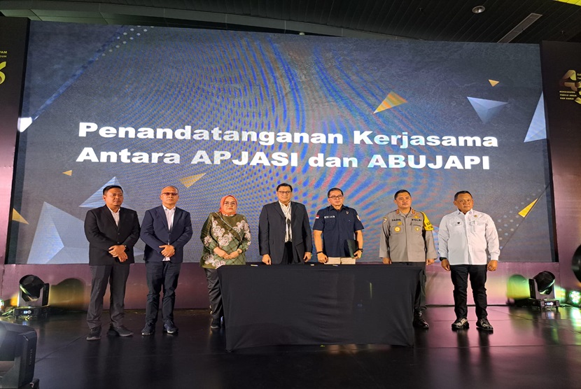 Kabaharkam Polri Komjen Pol Mohammad Fadil Imran dalam seminar nasional Peningkatan Kompetensi Satpam dan Sinergi Keamanan menuju Pemilu Aman dan Damai di Jakarta, Rabu (10/1/2024).