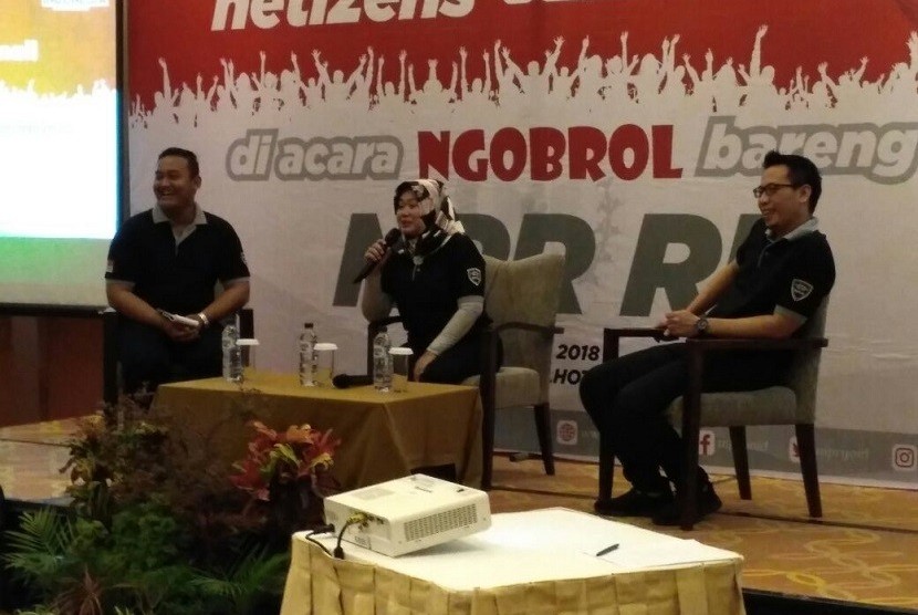 Kabiro Humas Setjen MPR Siti Fauziah bertemu dengan ratusan netizen di Kota Medan, Sumatra Utara, Jumat (20/4).