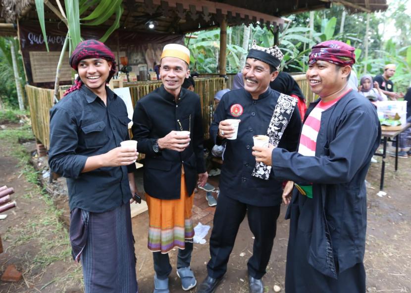 Kabupaten Banyuwangi mengadakan kegiatan Festival Ngopi Kebangsaan di Desa Bulusari, Kecamatan Kalipuro.