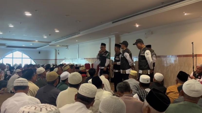 Kadaker Makkah, Khalilurrahman bersama jamaah haji Indonesia