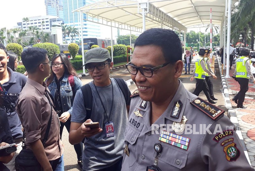 Kadiv Humas Polda Metro Jaya, Kombes Pol Raden Prabowo Argo Yuwono saat ditemui di pengamanan aksi tolak Perppu Ormas di Komplek Parlemen Senayan, Selasa (24/10).