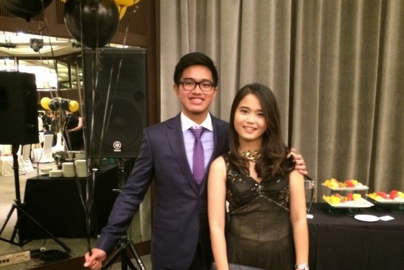 Kaesang Pangarep bersama rekan prom date-nya.