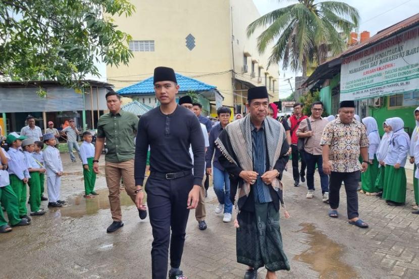 Kaesang Temui Pimpinan Pondok Pesantren Ulumil Quran DDI Hasanuddin di Makassar.