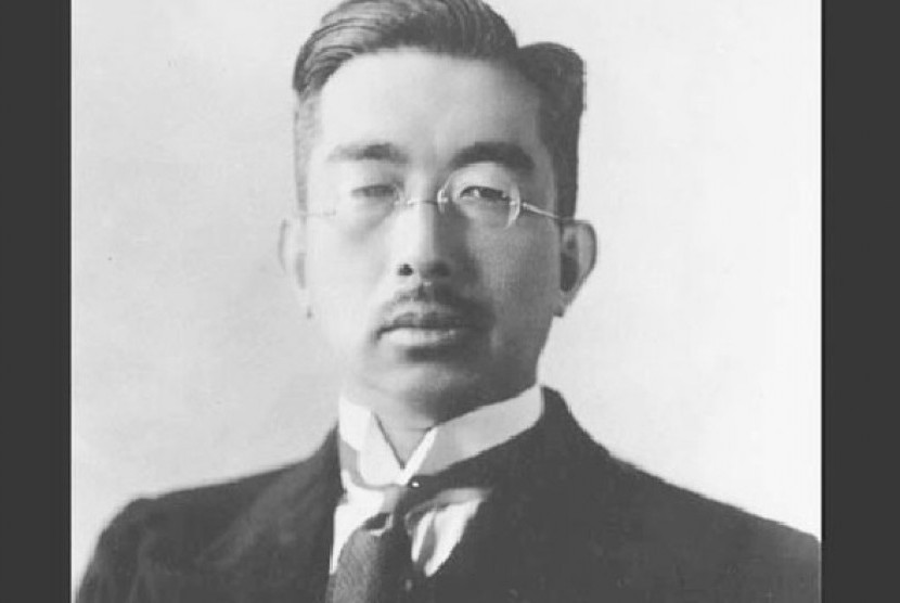 Kaisar Hirohito.