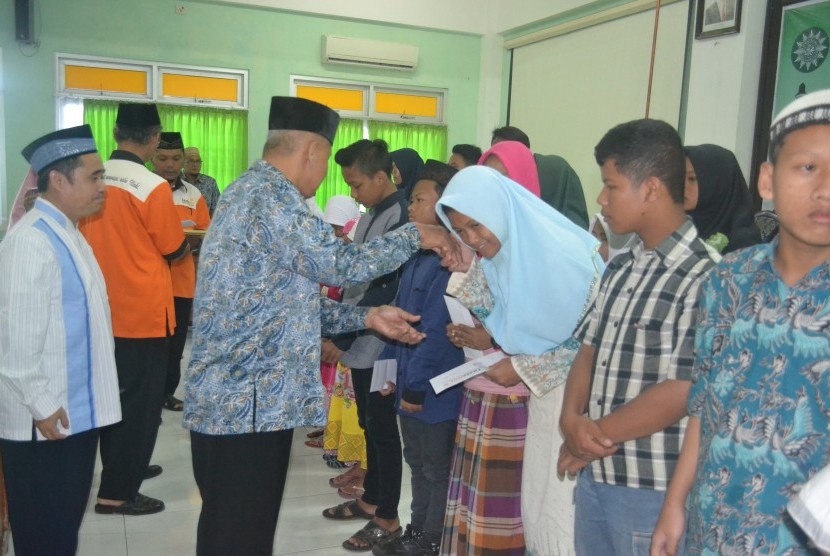 Kegiatan kajian di Panti Asuhan Yatim dan Dhuafa Muhammadiyah Kaligesing. 