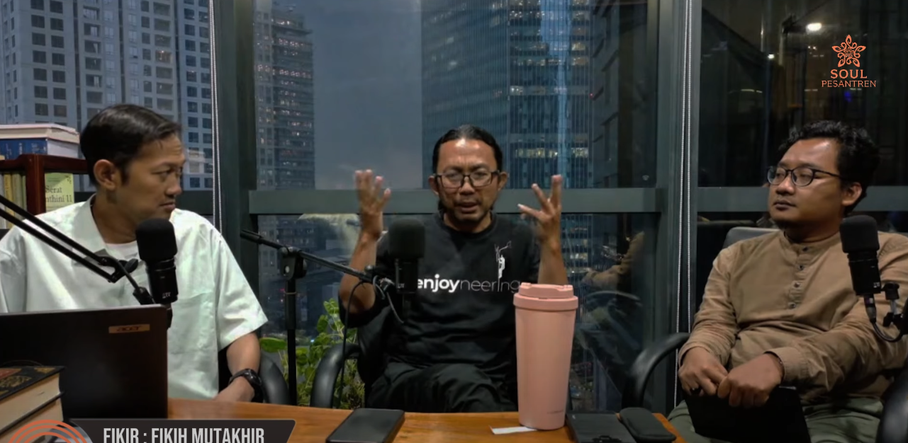Kajian tentang agama dan budaya.