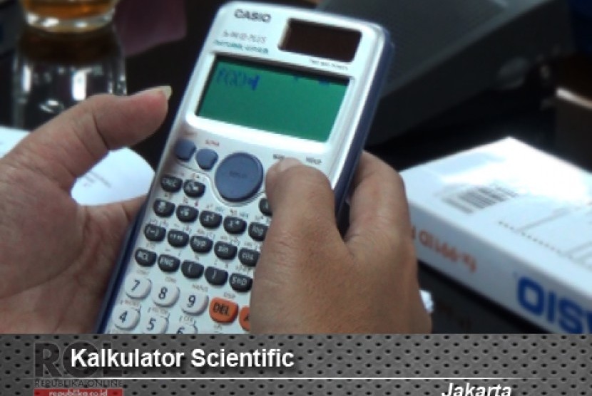  kalkulator scientific seri FX-9911D Casio