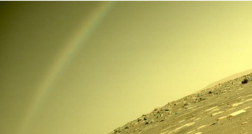 Kamera dari rover Perseverance milik Badan Antariksa Amerika (NASA) telah menangkap 