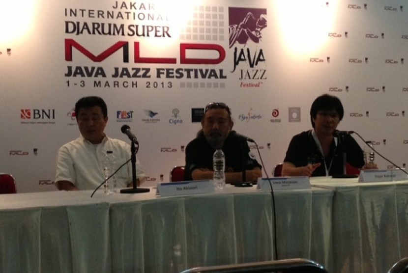 Kampanye pelestarian paus oleh Ecoparty di acara Java Jazz Festival 2013