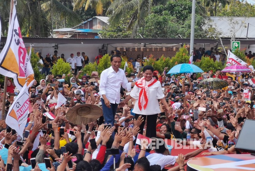 Kampanye terbuka capres 01 Joko Widodo di Pontianak, Rabu (27/3).