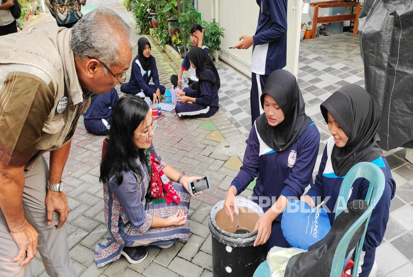 Kampung Edukasi Sampah di Kelurahan Sekardangan, Kecamatan Sidoarjo, Kabupaten Sidoarjo, Jatim, turut serta dalam ajang STBM Award 2025.