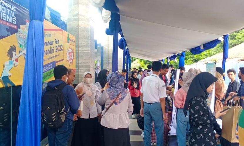 Kampus Digital Bisnis Universitas Nusa Mandiri (UNM) kolaborasi dengan Nusa Mandiri Entrepreneur Center (NEC) kembali menggelar kegiatan Entrepreneur Fair 2023 secara offline.