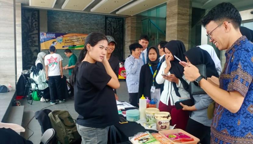 Kampus Digital Bisnis Universitas Nusa Mandiri (UNM) melalui Nusa Mandiri Entrepreneur Center (NEC) kembali menyelenggarakan Entrepreneur Fair. 