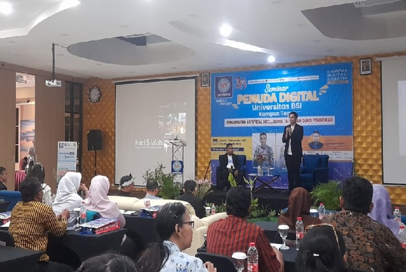 Kampus Digital Kreatif Universitas BSI (Bina Sarana Informatika) kampus Tegal sukses menyelenggarakan kegiatan Seminar Pemuda Digital, yang digelar di Premiere Hotel, Tegal, Jawa Tengah, dengan tajuk Pemanfaatam Articifial Intelligence (AI) Dalam Dunia Pendidikan, Kamis (23/11/2023). 