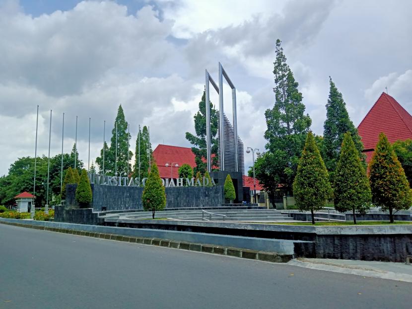 Minta Maaf, Dosen UGM Tegaskan tidak Terkait Radikalisme. Kampus UGM Yogyakarta.