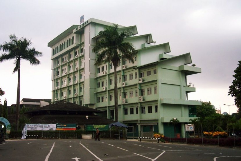 Kampus Universitas Al-Azhar Indonesia.
