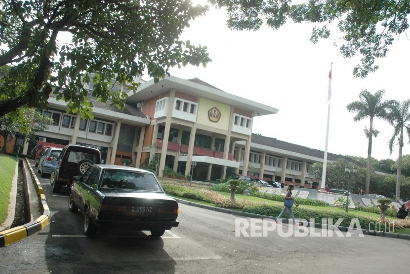 Kampus Unpad, Kota Bandung. Sebanyak 70 orang pegawai klinik kesehatan Universitas Padjajaran (Unpad) dinyatakan negatif covid-19 usai dilakukan tes swab atau uji usap yang dilaksanakan pada Selasa (14/7) lalu.