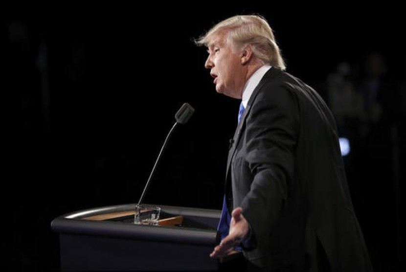 Kandidat Presiden AS dari Partai Republik, Donald Trump dalam debat politik pertamanya dengan Hillary Clinton di Hofstra University di Hempstead, New york, Senin, 26 September 2016.