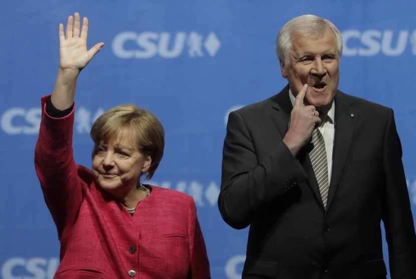 Kanselir Jerman Angela Merkel dan Mendagri Horst Seehofer.